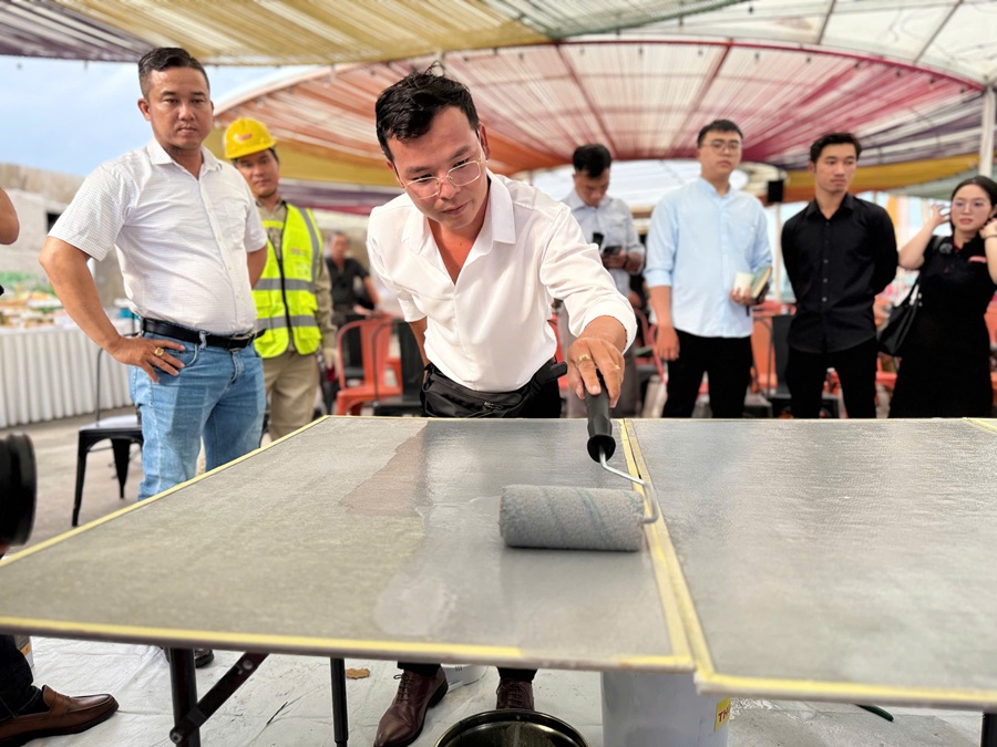 HỘI THẢO GIỚI THIỆU SẢN PHẨM MỚI CHỐNG THẤM UREA THI CÔNG NGUỘI - NEOMAX 390 HỘI THẢO GIỚI THIỆU SẢN PHẨM MỚI CHỐNG THẤM UREA THI CÔNG NGUỘI - NEOMAX 390