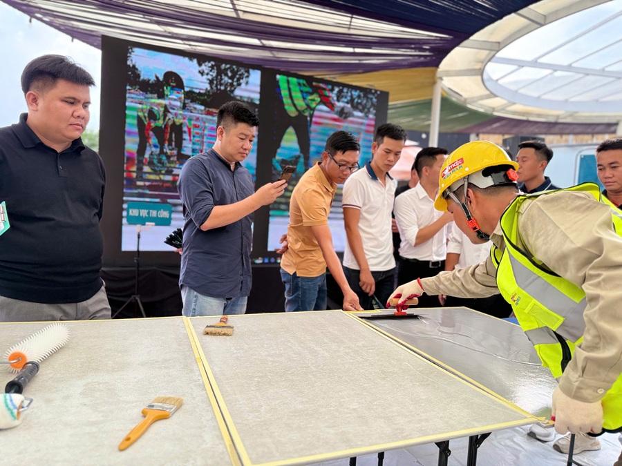 HỘI THẢO GIỚI THIỆU SẢN PHẨM MỚI CHỐNG THẤM UREA THI CÔNG NGUỘI - NEOMAX 390 HỘI THẢO GIỚI THIỆU SẢN PHẨM MỚI CHỐNG THẤM UREA THI CÔNG NGUỘI - NEOMAX 390