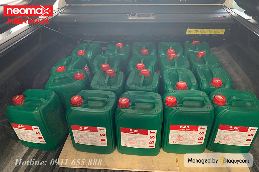 Tẩy rỉ sét công trình B05